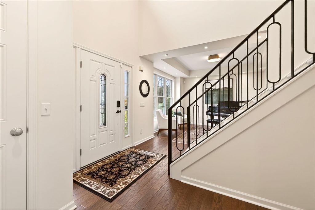 Photo of 7 La Terra Way, Penfield, NY 14580 (MLS # R1668676)