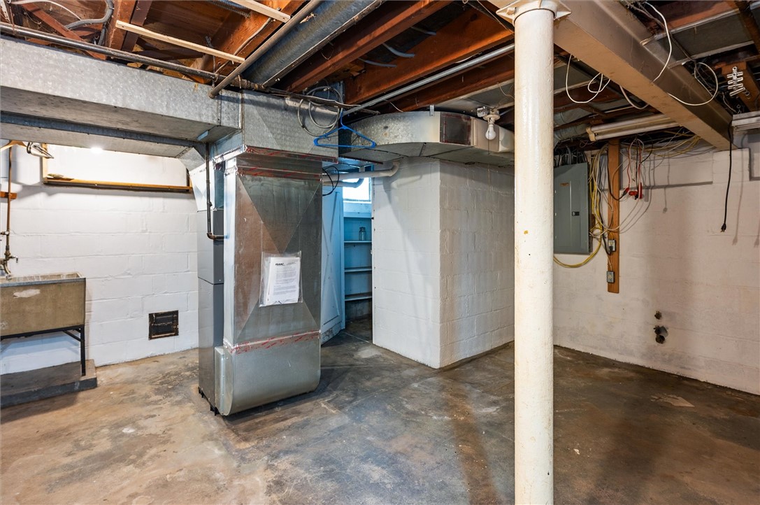 130 Thornton Road, Irondequoit, New York image 46