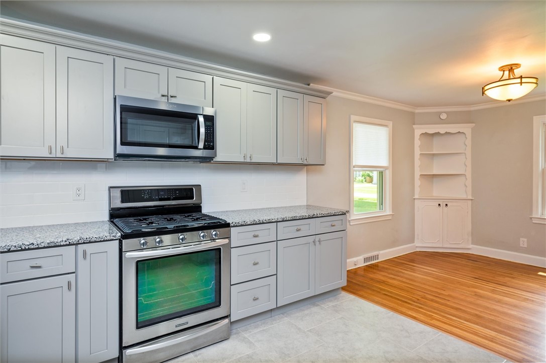 130 Thornton Road, Irondequoit, New York image 20