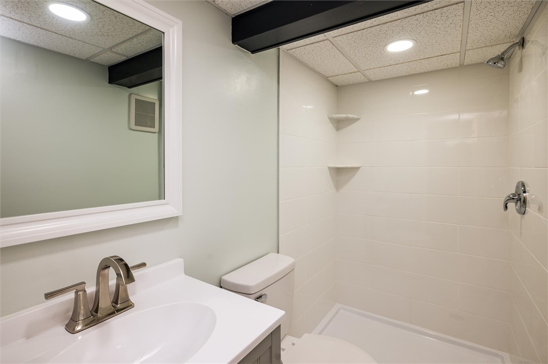130 Thornton Road, Irondequoit, New York image 44