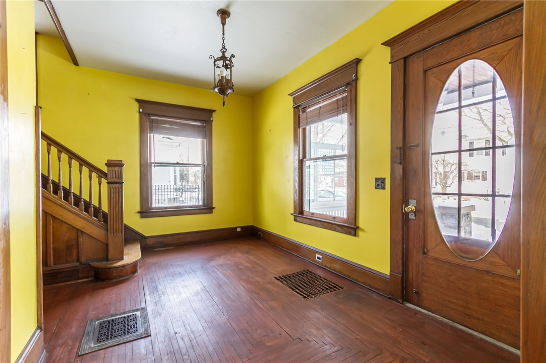 108 Van Dusen Street