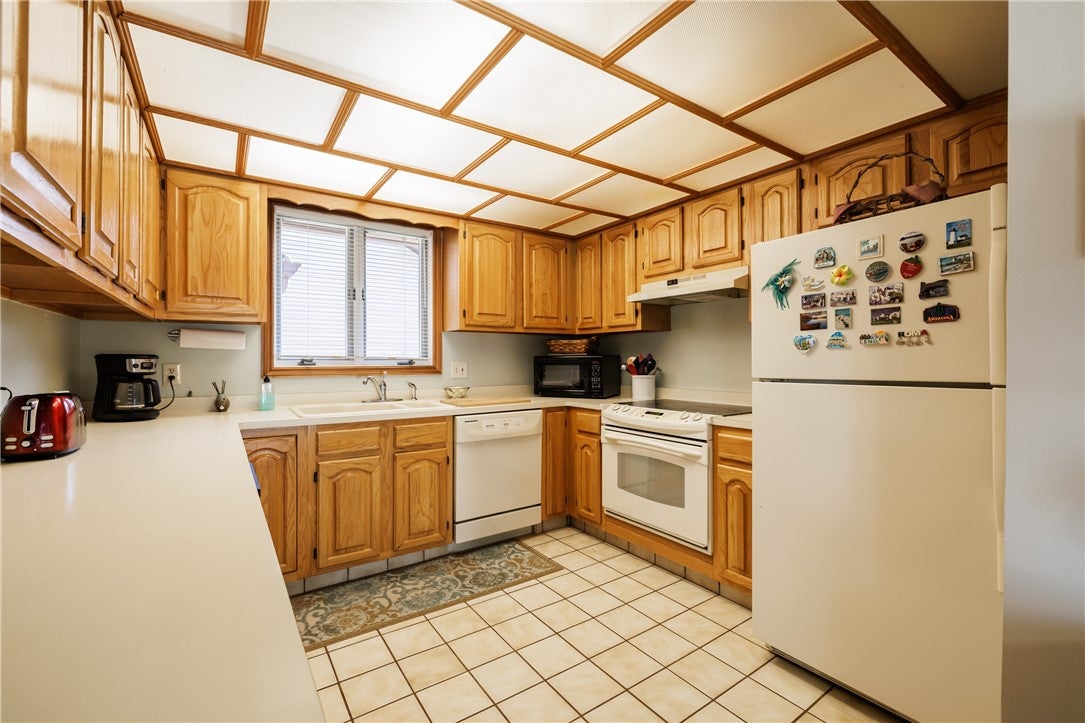 1186 Ridge Crest Drive