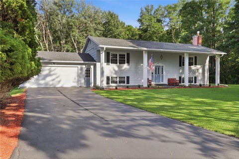 Homes For Sale - 4923 Mary Jane Lane<br/> Livingston County, Avon, NY 14414