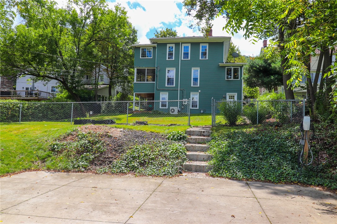 65 E 4th Street