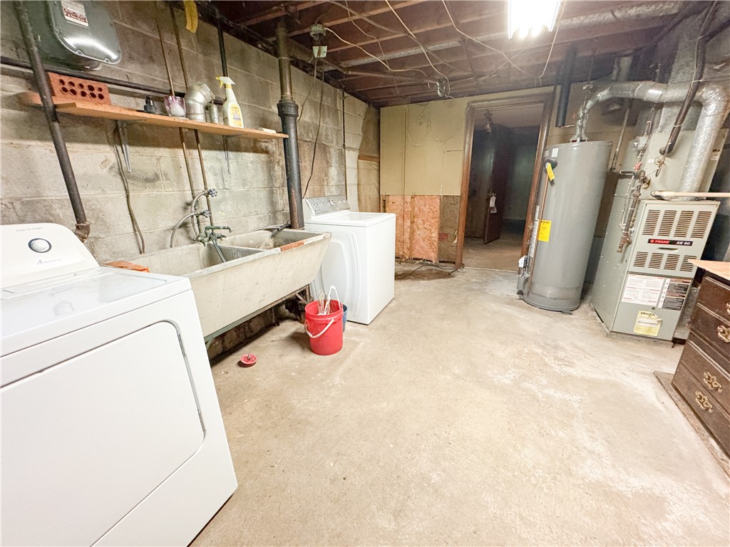 22 Lavaine Way, Henrietta, New York image 8