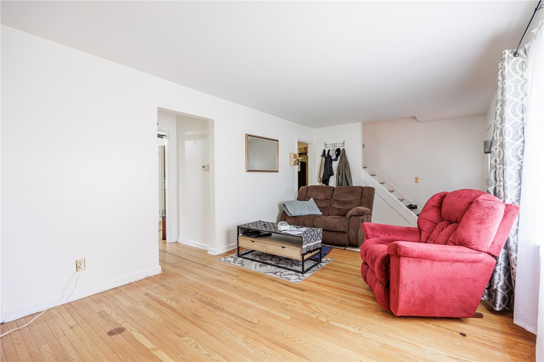 12 Queensboro Road, Irondequoit, New York image 3