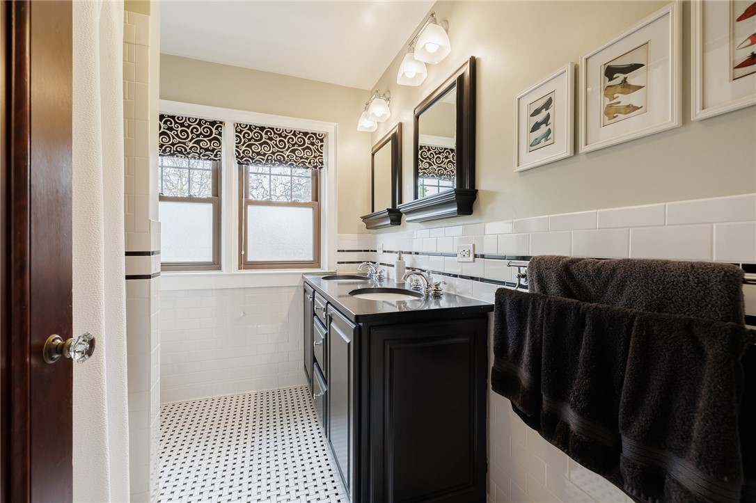 2921 Saint Paul Boulevard, Irondequoit, New York image 31