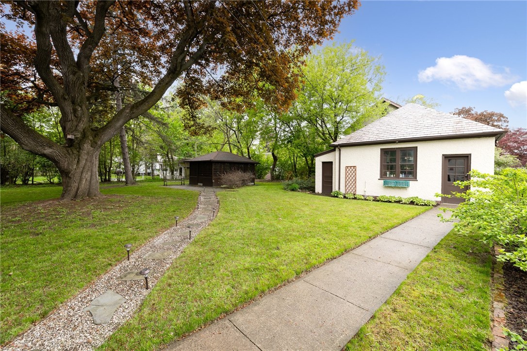 2921 Saint Paul Boulevard, Irondequoit, New York image 50