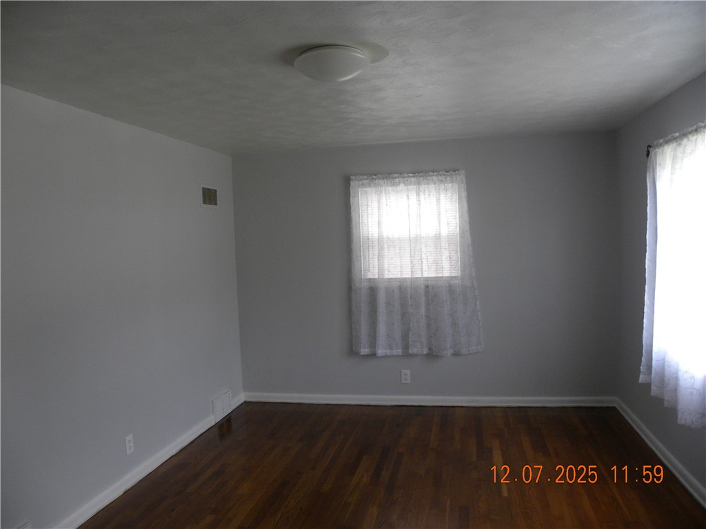 325 Noble Street