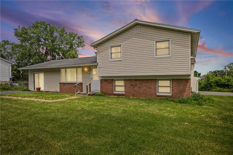 Tiny photo for 4 Mercury Drive, Gates, NY 14624 (MLS # R1707481)