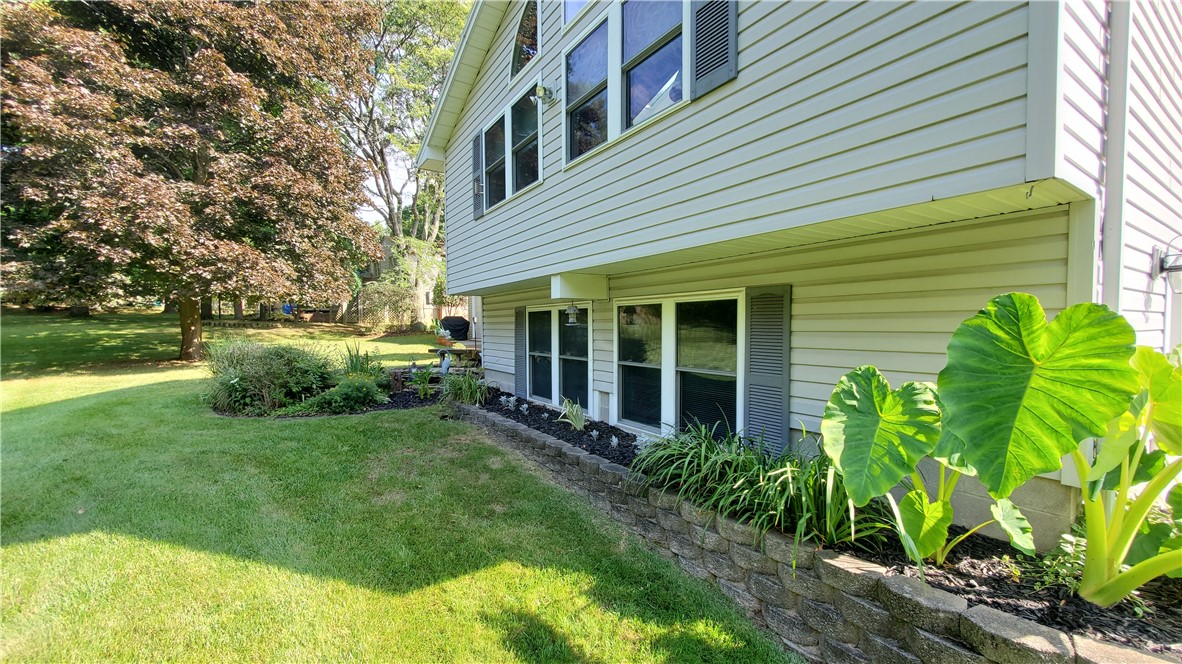 243 Parkview Drive, Penfield, New York image 30