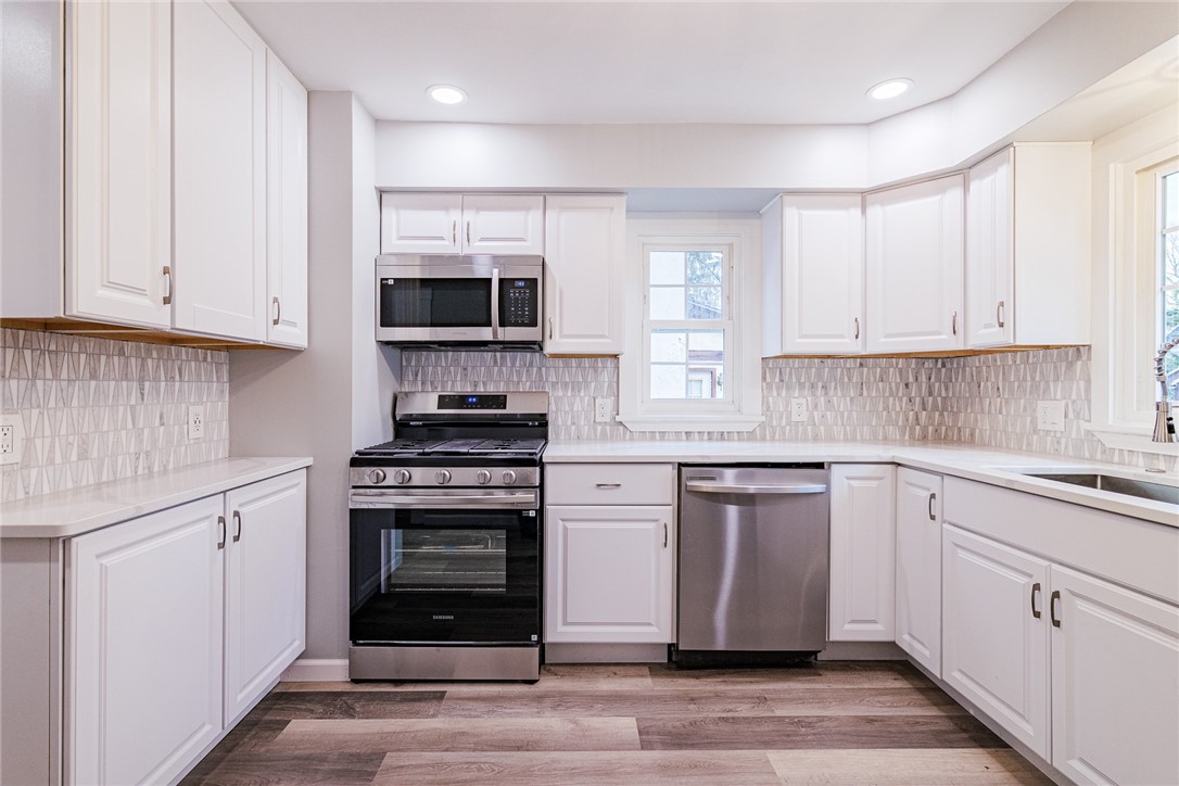 221 Westchester Avenue, Irondequoit, New York image 20