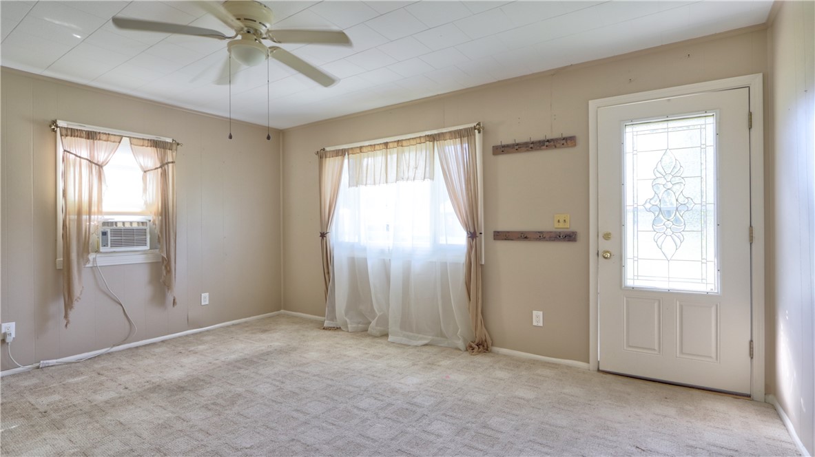 15 Wycliffe Road, Waterloo, New York image 11