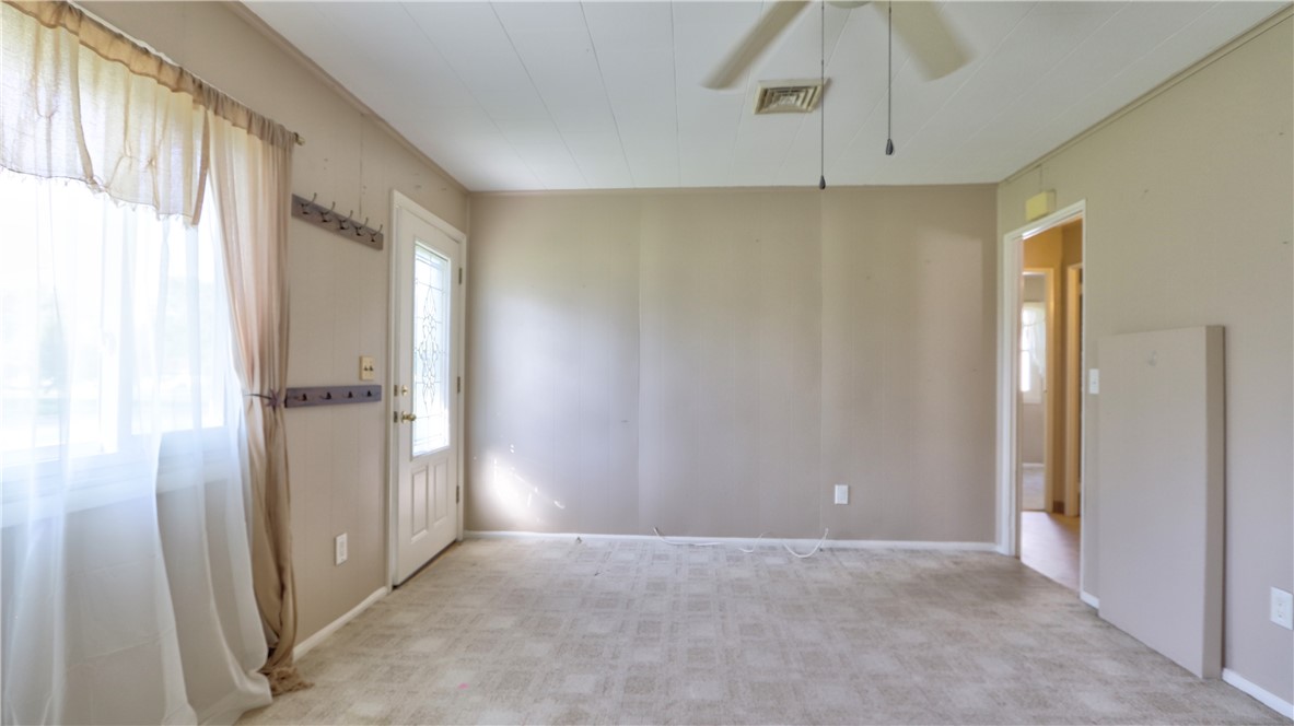 15 Wycliffe Road, Waterloo, New York image 9