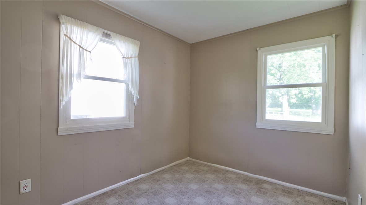 15 Wycliffe Road, Waterloo, New York image 18