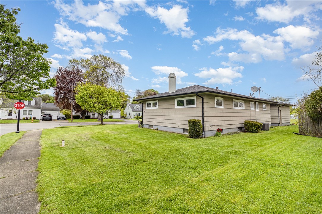 134 Schum Lane, Rochester, New York image 25
