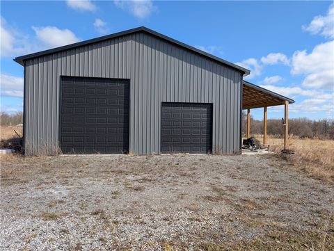 MLS: R1594673