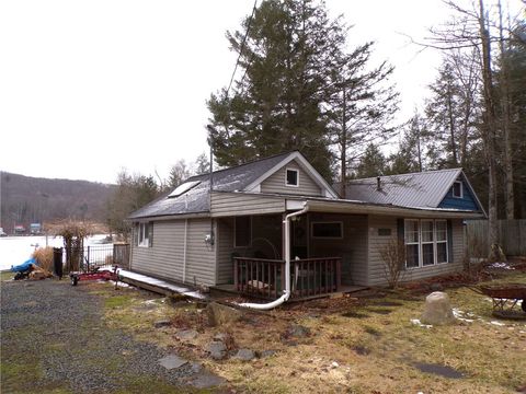 Photo of 308 Silver Lake Spur Spur, Deposit, NY 13783 (MLS # R1669998)