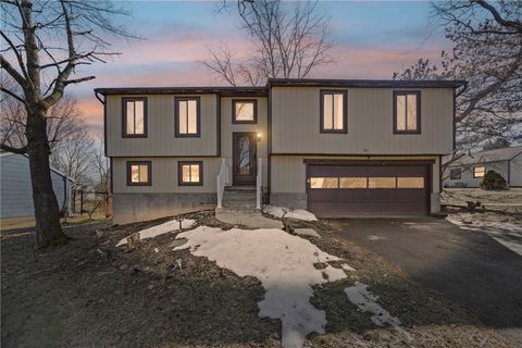 Homes For Sale - 241 Countess Drive<br/> Henrietta, NY 14586