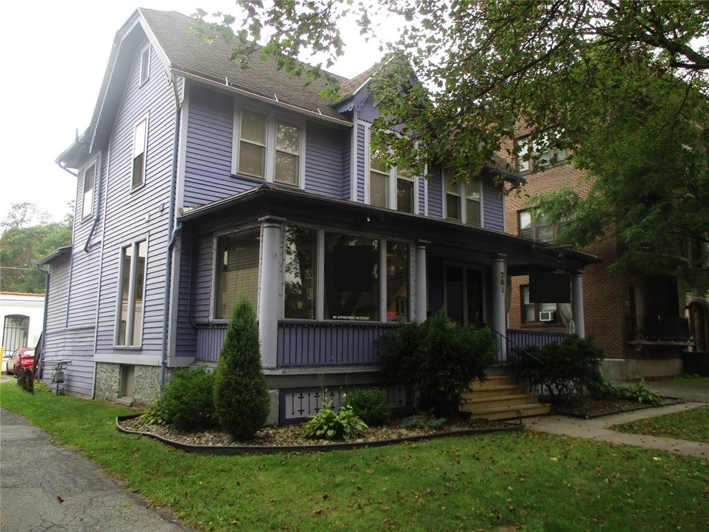 Photo of 281 Park Avenue, Rochester, NY 14607 (MLS # R1702153)