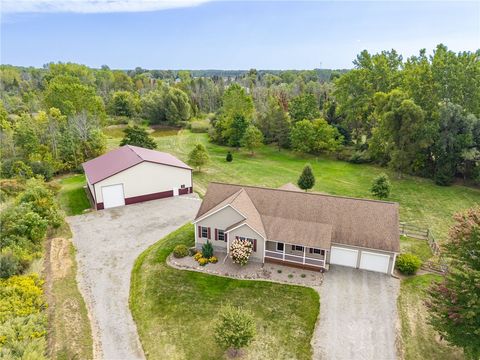 5393 holley byron road holley ny 14470