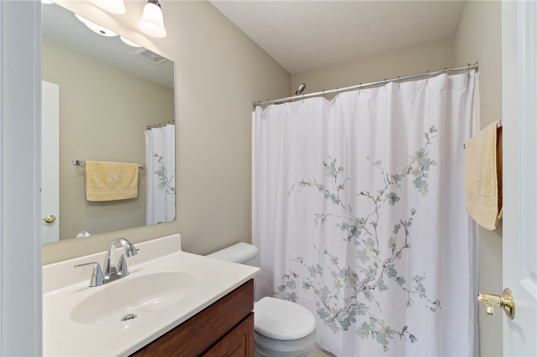 2143 Five Mile Line Road, Penfield, New York image 33