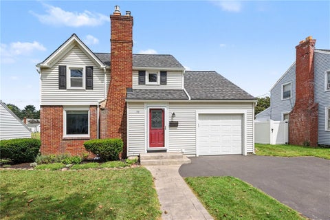 Homes For Sale - 70 Thistledown Drive<br/> Irondequoit, NY 14617