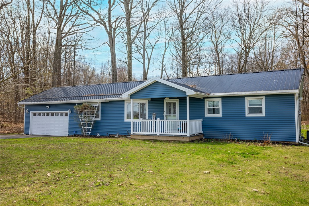 628 Middle Road, Caledonia, New York image 1