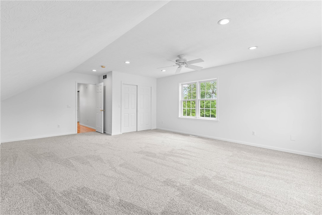 1539 Fieldcrest Drive, Webster, New York image 31