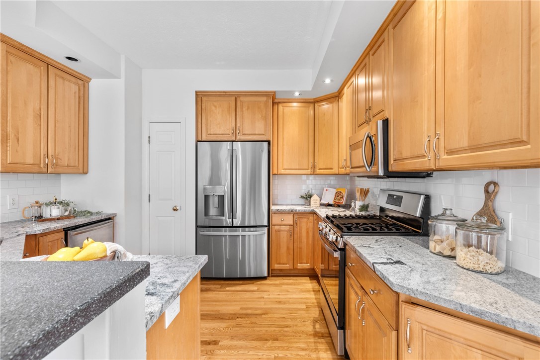 1539 Fieldcrest Drive, Webster, New York image 16