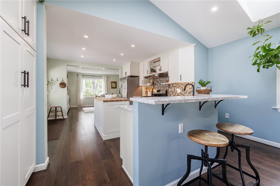 85 Varian Lane, Gates, New York image 3
