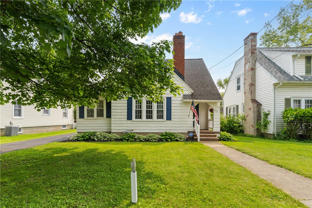 622 W Maple Avenue