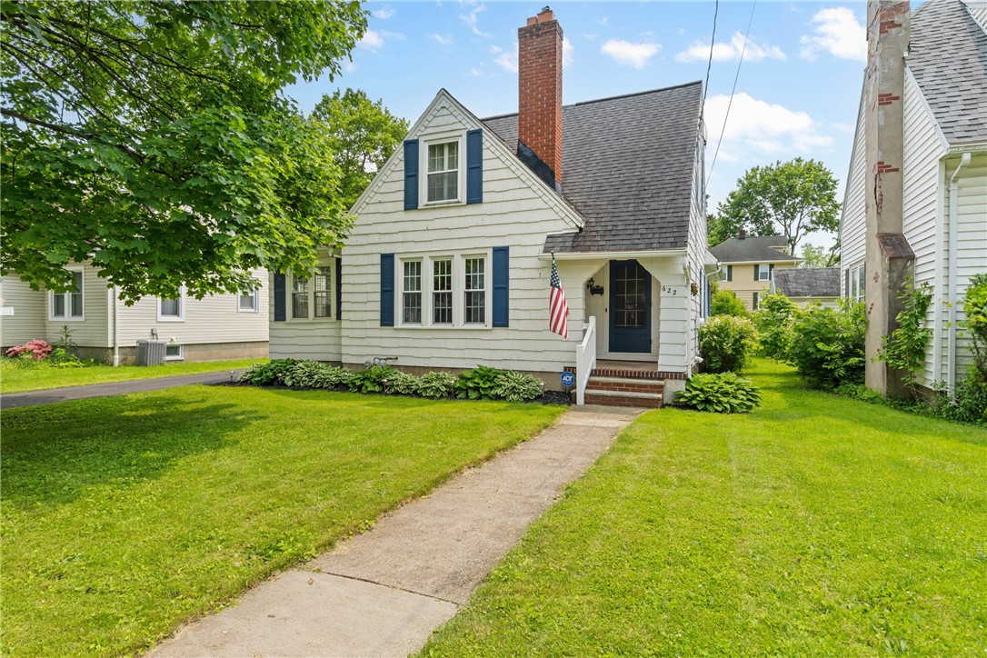 622 W Maple Avenue