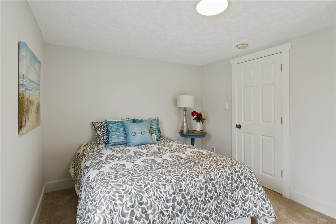 116 W Elm Street, East Rochester, New York image 25