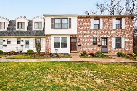 Condo For Sale - 609 French Road<br/> Monroe County, Brighton, NY 14618