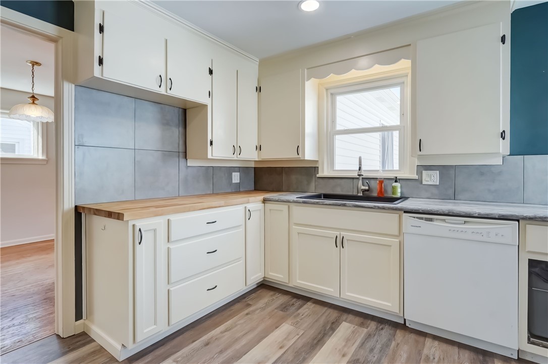290 Winfield Road, Irondequoit, New York image 27