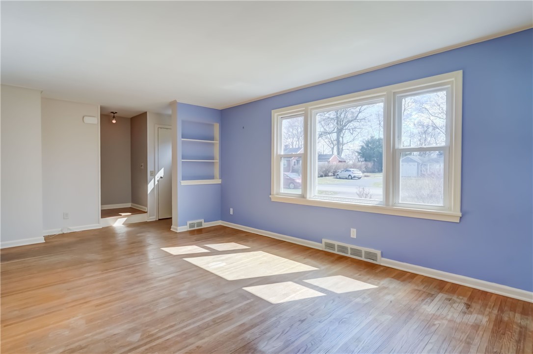 290 Winfield Road, Irondequoit, New York image 17
