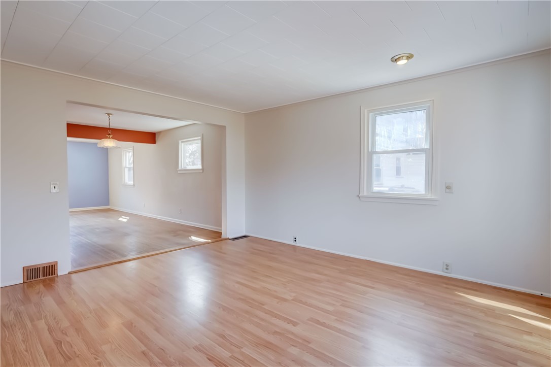 290 Winfield Road, Irondequoit, New York image 24