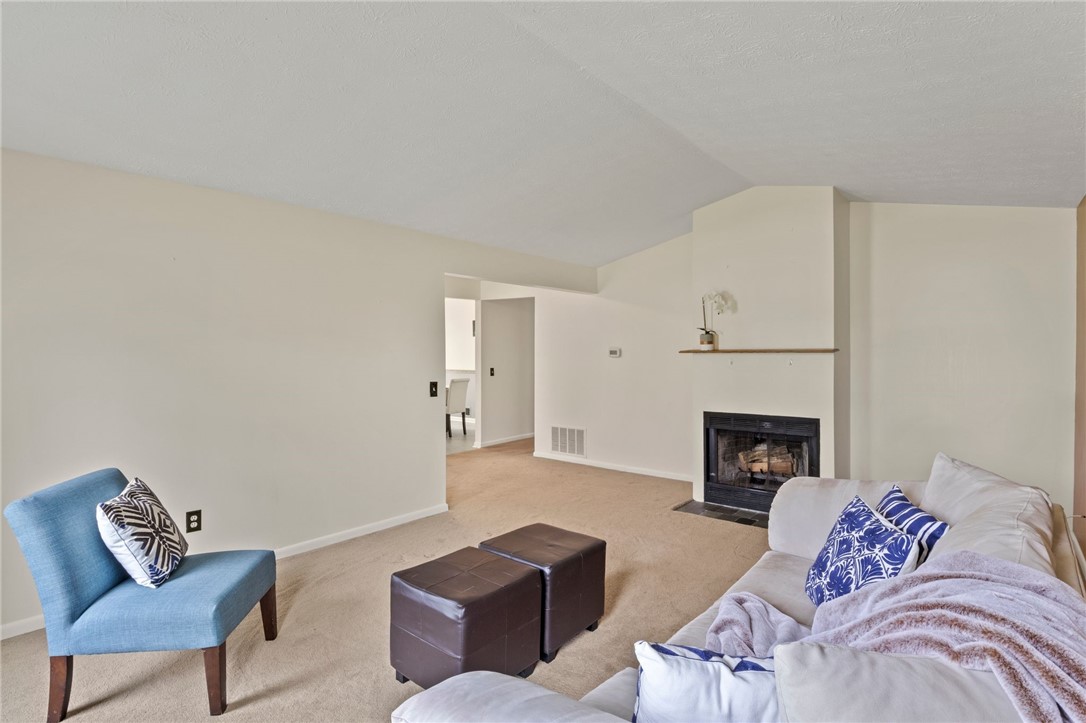 47 Tall Tree Drive, Penfield, New York image 7