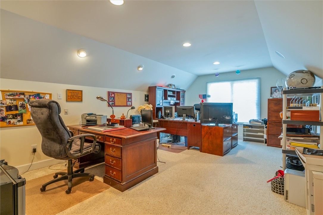 690 Hillside Avenue, Rochester, New York image 37