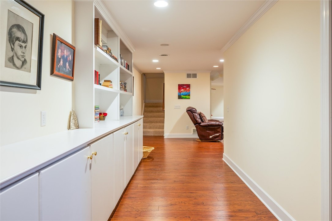 690 Hillside Avenue, Rochester, New York image 50