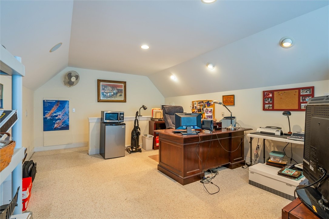 690 Hillside Avenue, Rochester, New York image 38