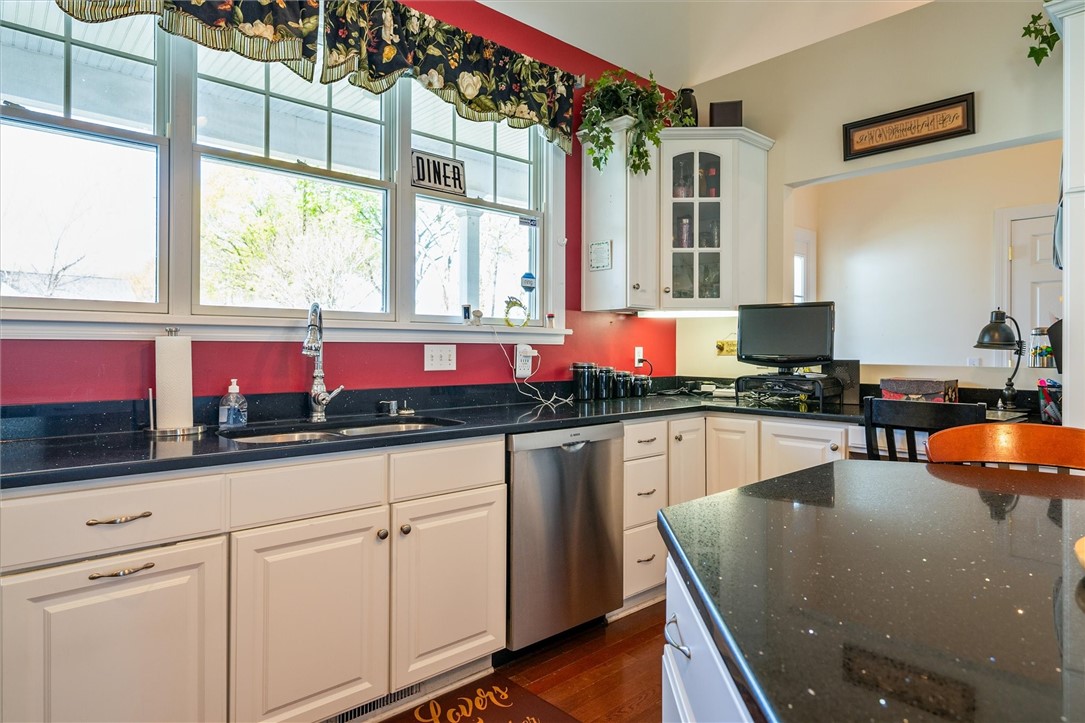 690 Hillside Avenue, Rochester, New York image 21