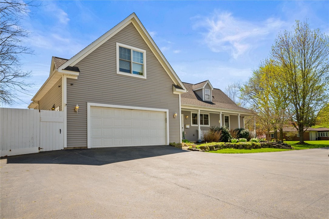 690 Hillside Avenue, Rochester, New York image 2