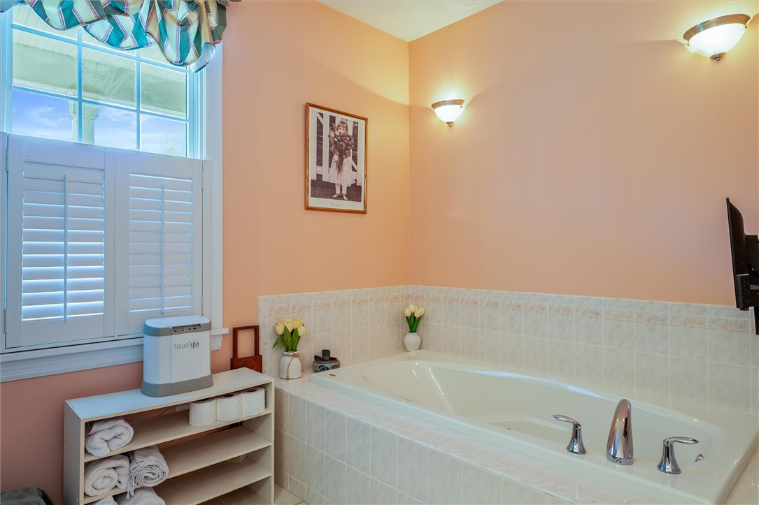690 Hillside Avenue, Rochester, New York image 30