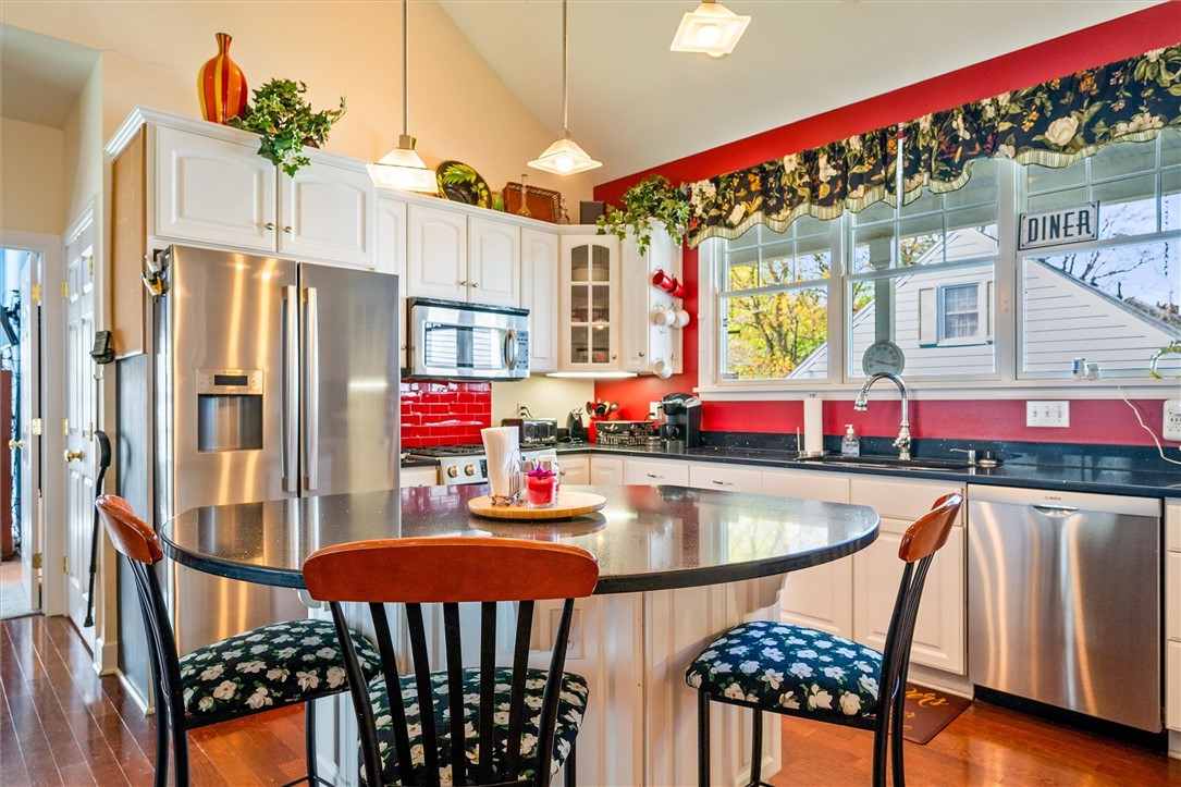 690 Hillside Avenue, Rochester, New York image 18