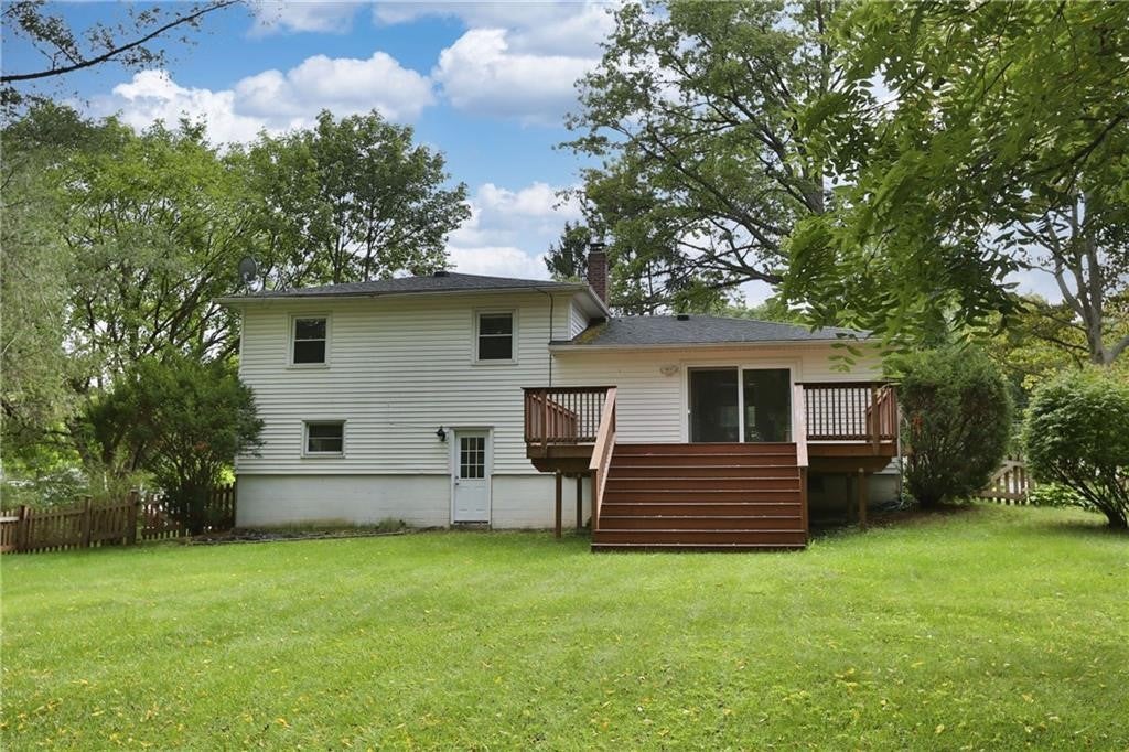 Photo of 44 E Jefferson Road, Pittsford, NY 14534 (MLS # R1712094)