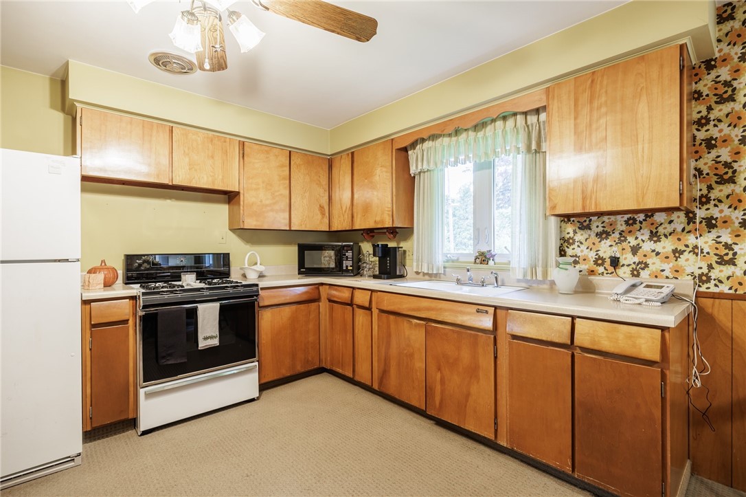 247 Angelus Drive, Irondequoit, New York image 10