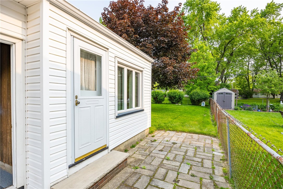 247 Angelus Drive, Irondequoit, New York image 8