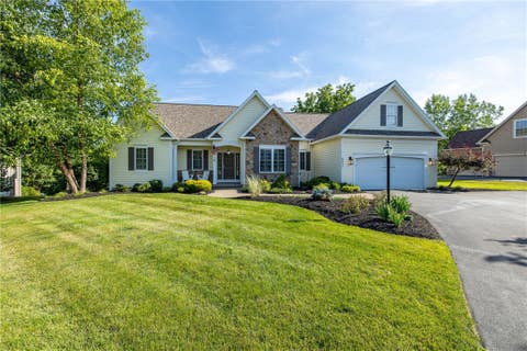 Homes For Sale - 6657 Saint Johns Pkwy<br/> Victor, NY 14564